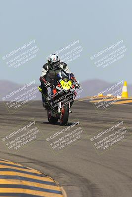 media/Oct-08-2023-CVMA (Sun) [[dbfe88ae3c]]/Race 3 Amateur Supersport Middleweight/